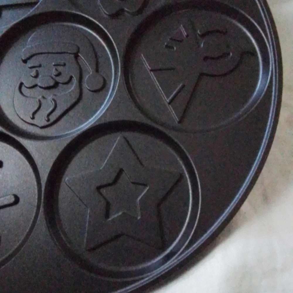 Nordic Ware seven round